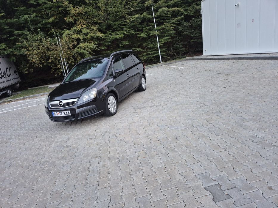 Proprietar Opel Zafira 7 locuri
