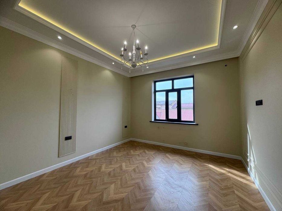 Янгихает . Шокирарык махалля. 2.5 сотихда 9 хонали янги уй сотаман .