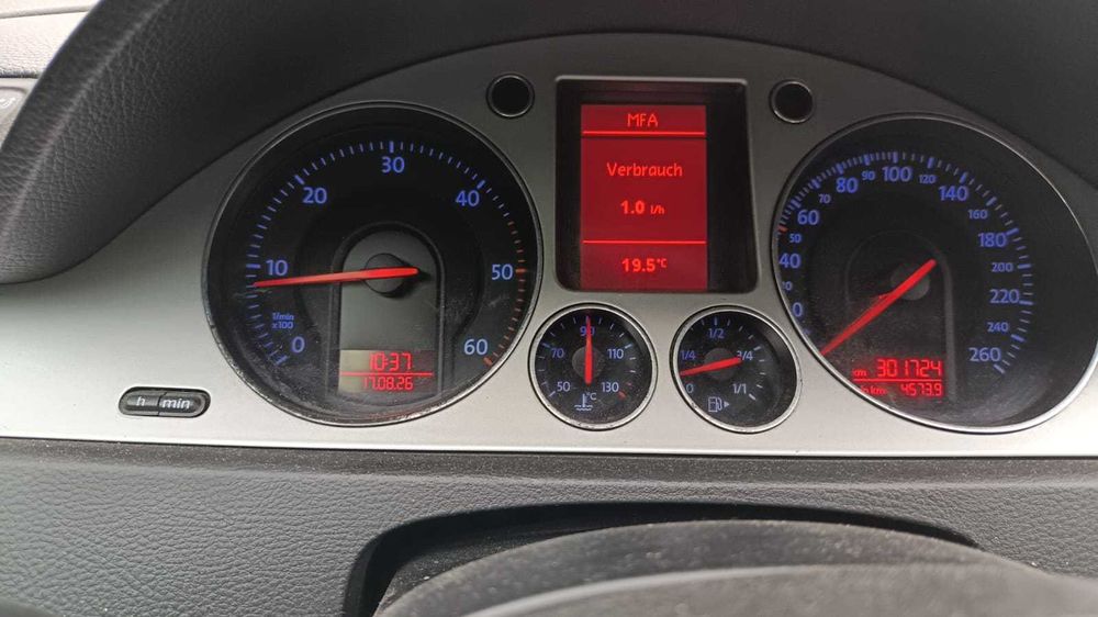 Mașina VW Passat 2008