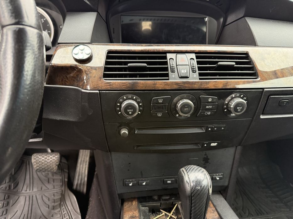 Bmw E60 545i на части