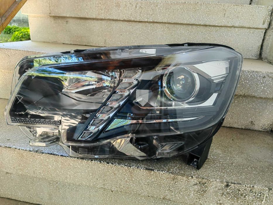 Фар Peugeot Partner Rifter LED ляв / Фар Пежо Партнер / Фар Rifter