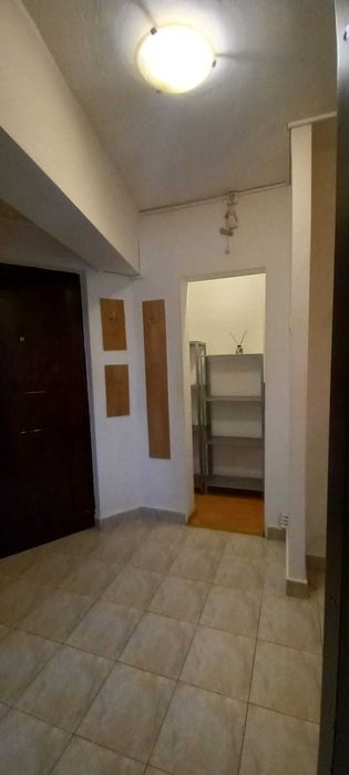 proprietar, închiriez garsonieră,27mp et4/6,ultracentral,blocul cu baroul de avocați