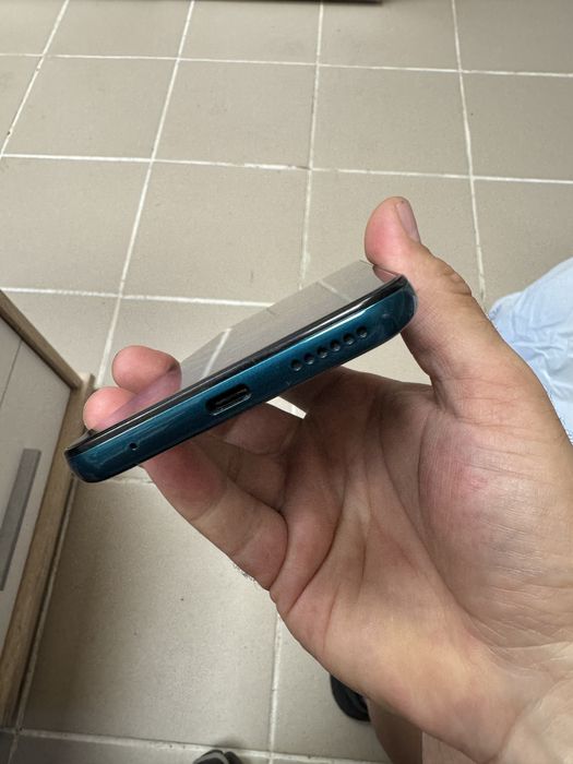 Motorola Moto G9 Play 64gb - отличен