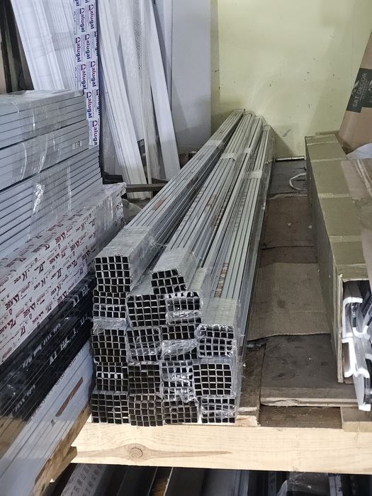 Металлический порожек П - образный