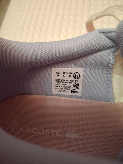 Дамски маратонки Lacoste нови
