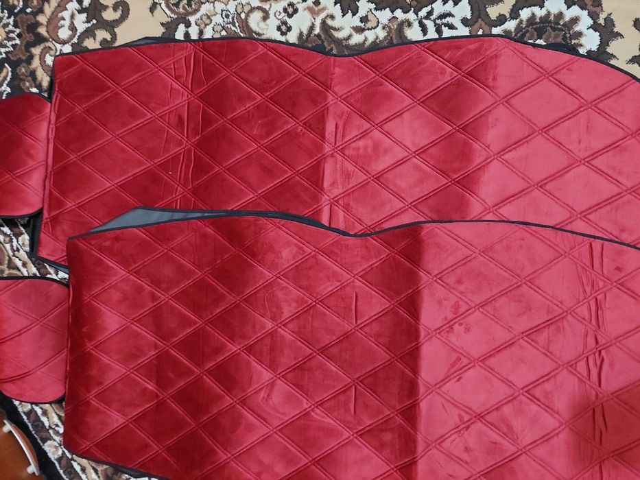 Продам чехлы на автомобиль