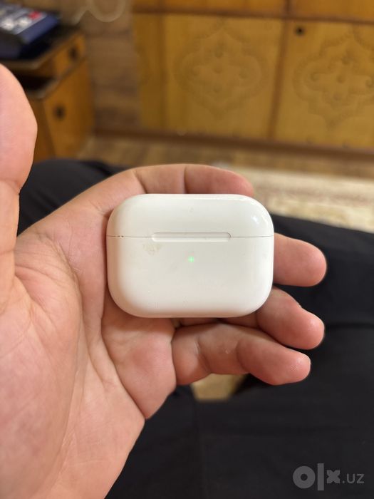 Продаю оригинальные AirPods Pro