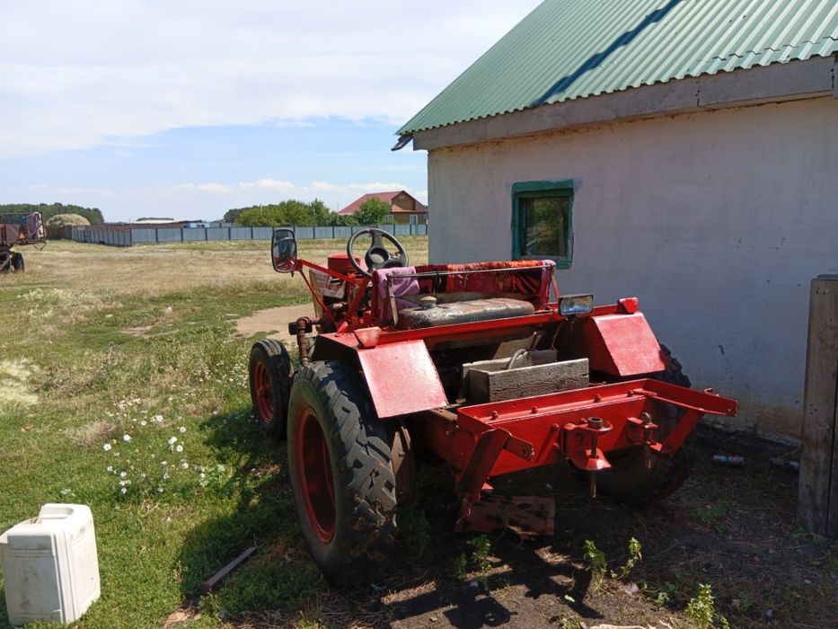 Продам трактор т25