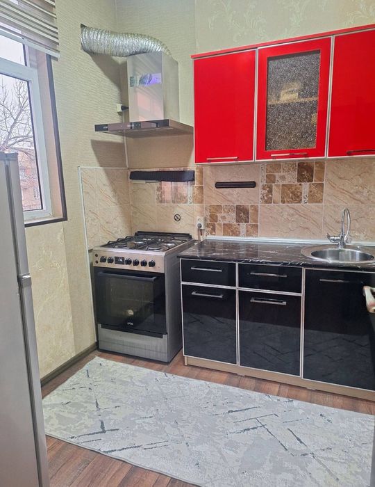 2/4/5 Буюк Ипак Йули Художник мебель техника отличная локация 48м2