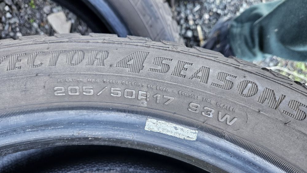 2бр гуми 205 50 17 дот 20 гуд йър