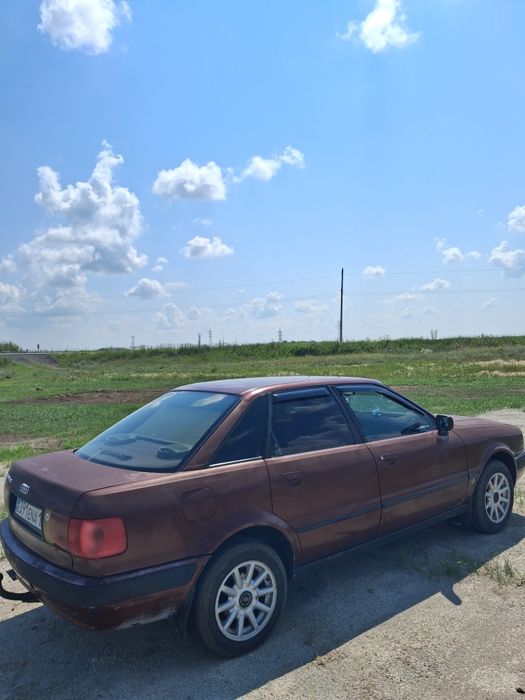 Продаёться Audi 80B4