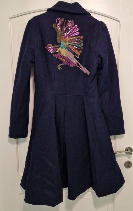 Vând palton din lână, marimea M