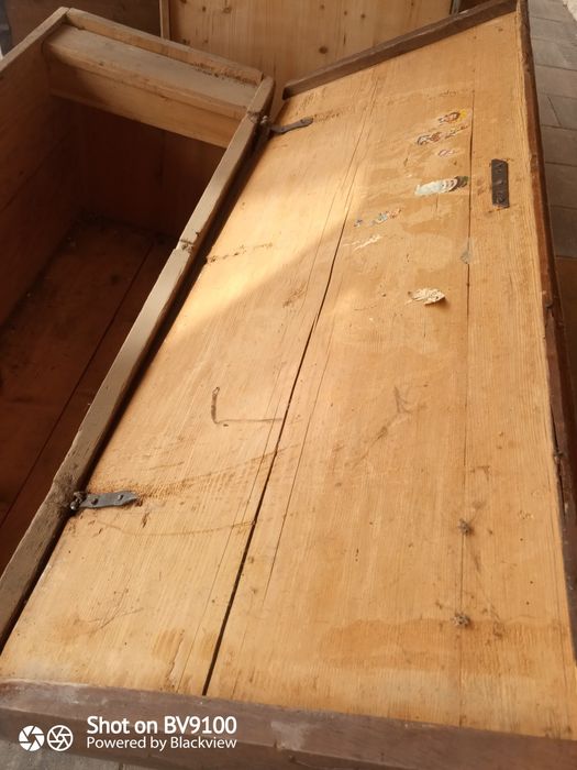 Vând lada de zestre din anul 1922