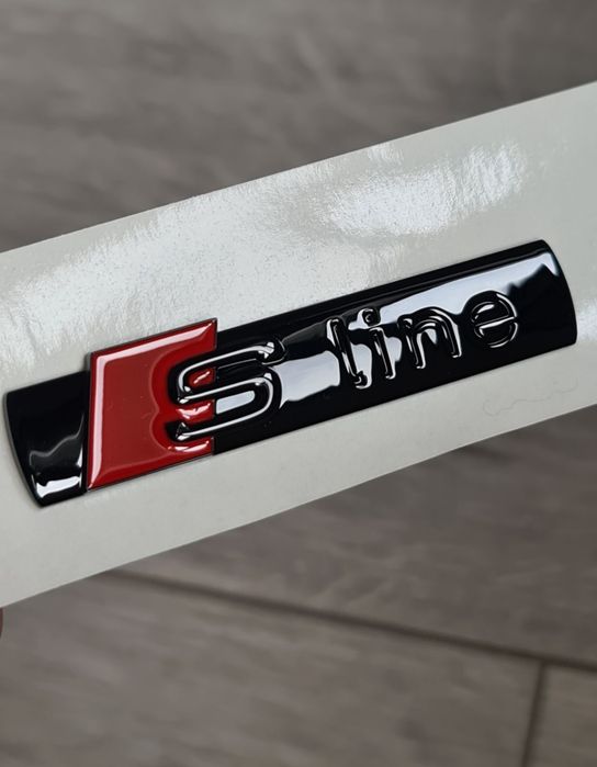 Embleme-Sigle-Logo-Steme-Sline-Aripi-Laterale-Negre-Lucios-Full-Black-Audi-A1-A3-A4-A5-A6-A7-A8-Q3-Q5-Q7-Q8
