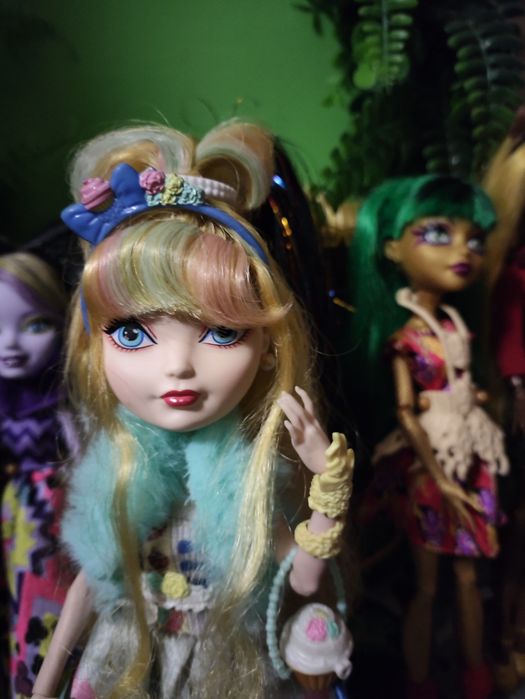 Кукла ever after high Блонди Локс