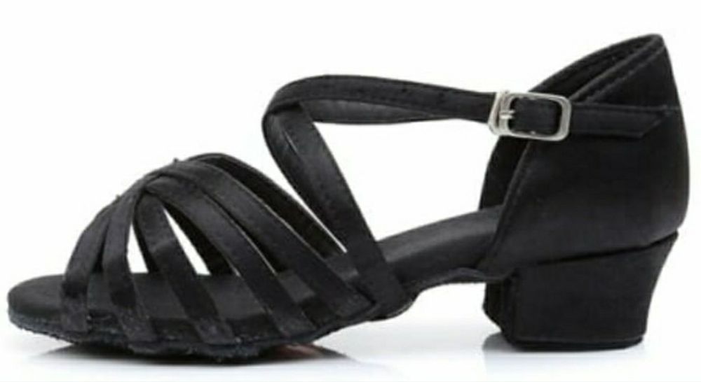 Туфли для танцев детские