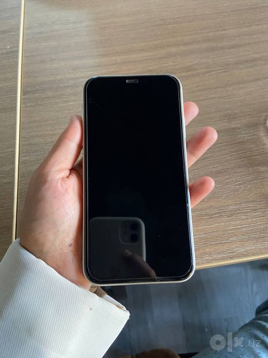 iPhone 11 64 gb sotiladi