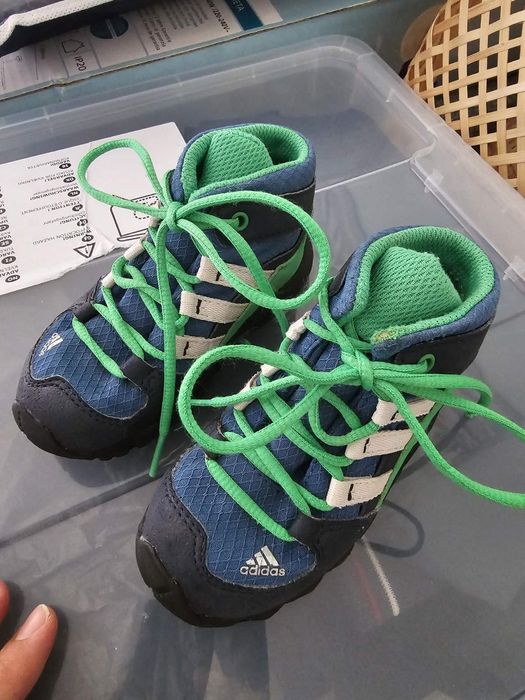 Бебешки обувки adidas Terrex GORE-TEX 21ви номер/13.5см и полар