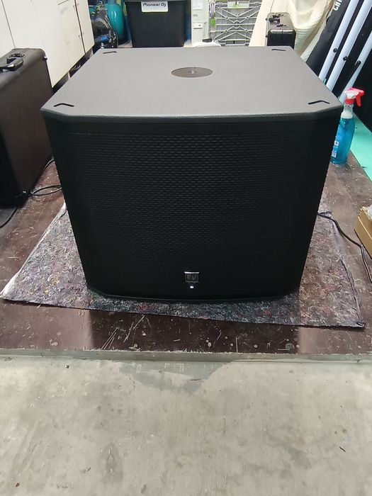 Elektro Voice -EKX 18 SP