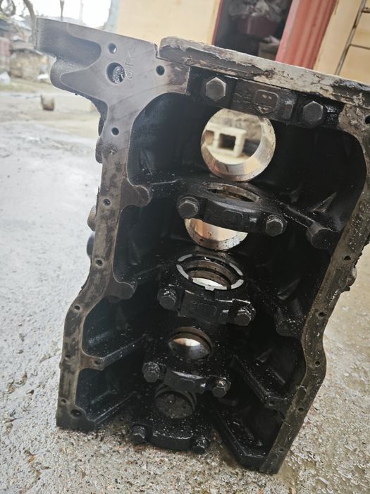 Продам блок 3 s fe 2 литра