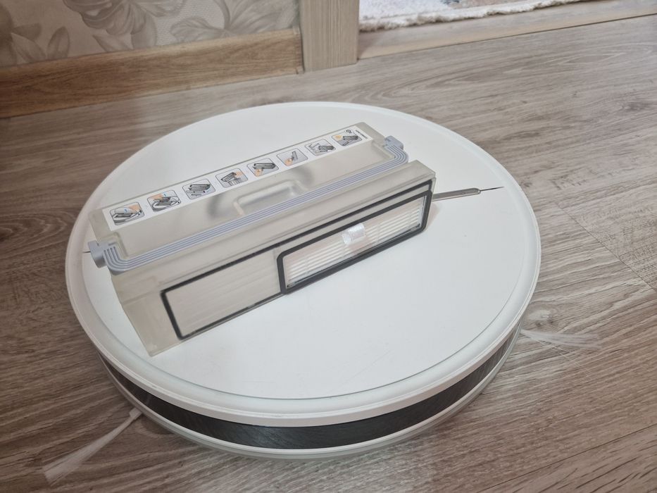 Продам робот пылесос