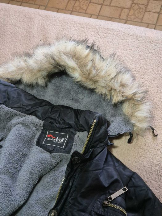 Geacă de iarnă neagră, matlasată, dama, brand GeDa Aier, impecabila