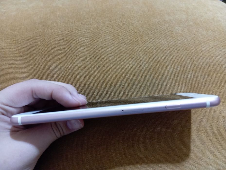 Продается Айфон 6S+