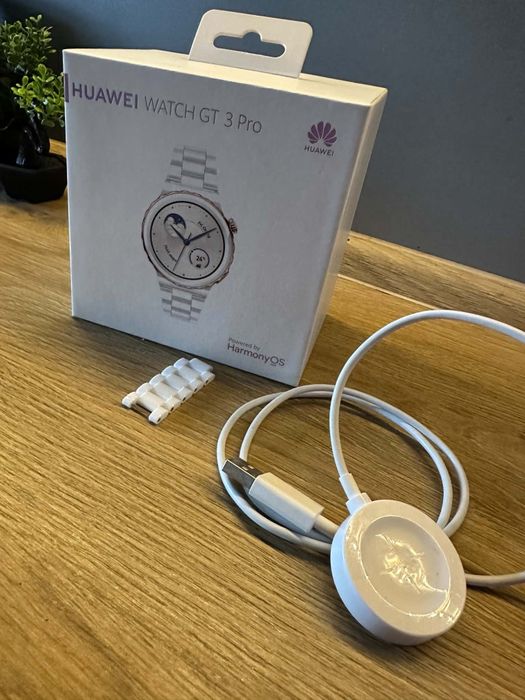 Huawei watch GT3 pro ceramic