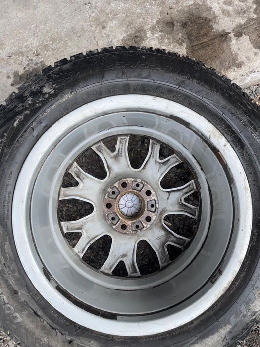 Продам диски с шиной на Бмв