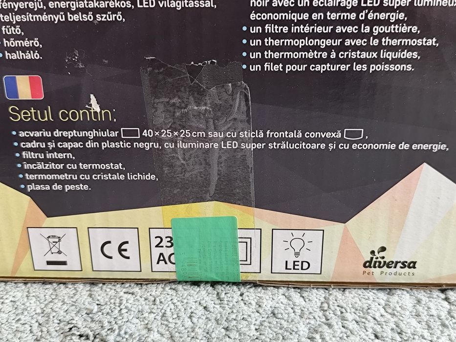 Vând set complet acvariu Diversa Startup 40 LED 40x25x25 (25l)