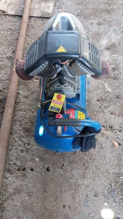 Компрессор масляный  ЗУБР  КПМ -360-50