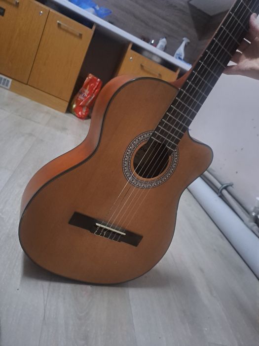 Гитара сатылады келисим бар