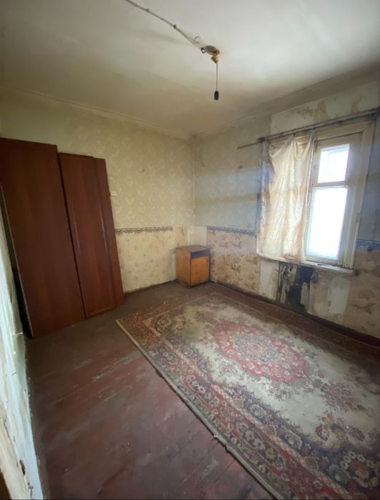 Продам 3 комнатную Ленина 65