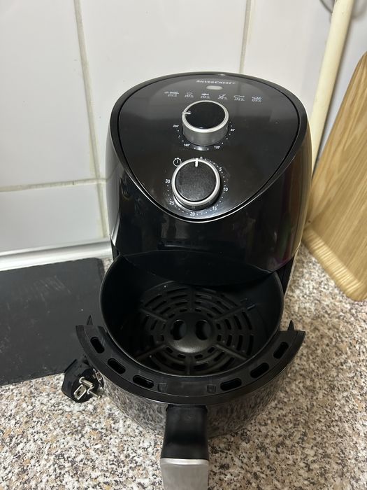 Air fryer / Friteuză cu aer cald