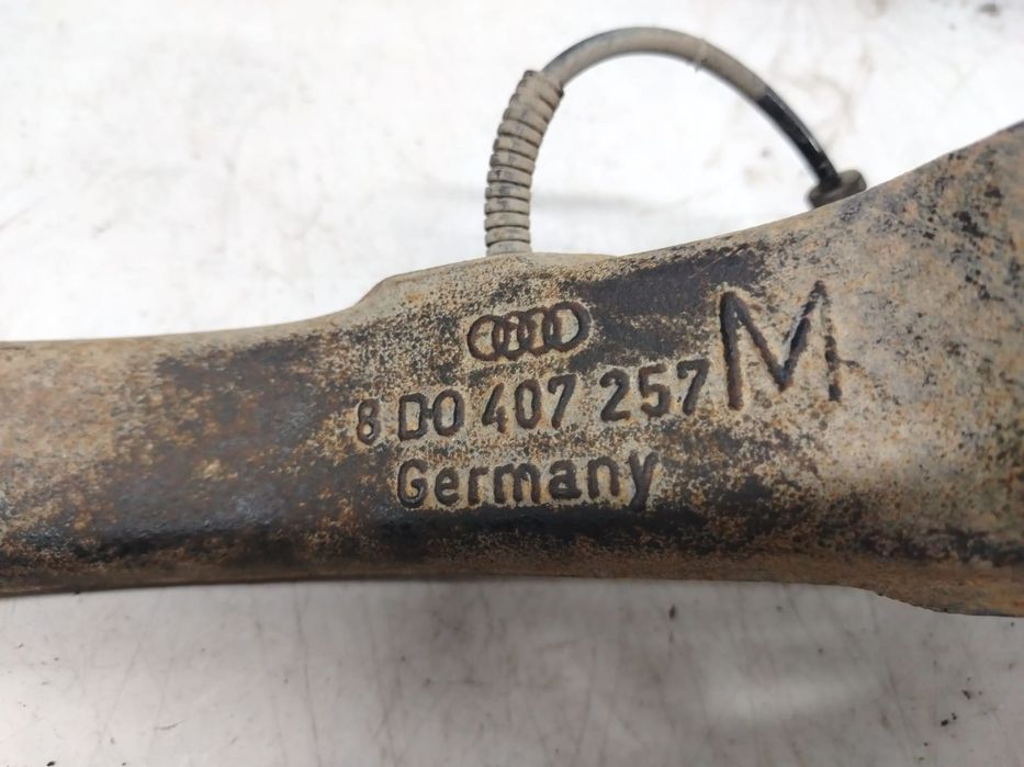 Fuzeta stanga fata 8d0407257m Audi A4 B5 [1994 - 1999]