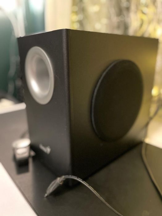 Продам компьютерные колонки фирмы genius