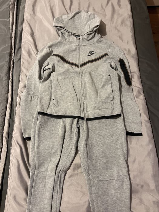 Aнцунг Nike tech fleece