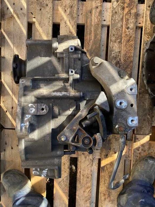 Cutie viteza KXX (6+1 manuala) VW Passat B6 2.0 TDI 140 cp CBAB 2010