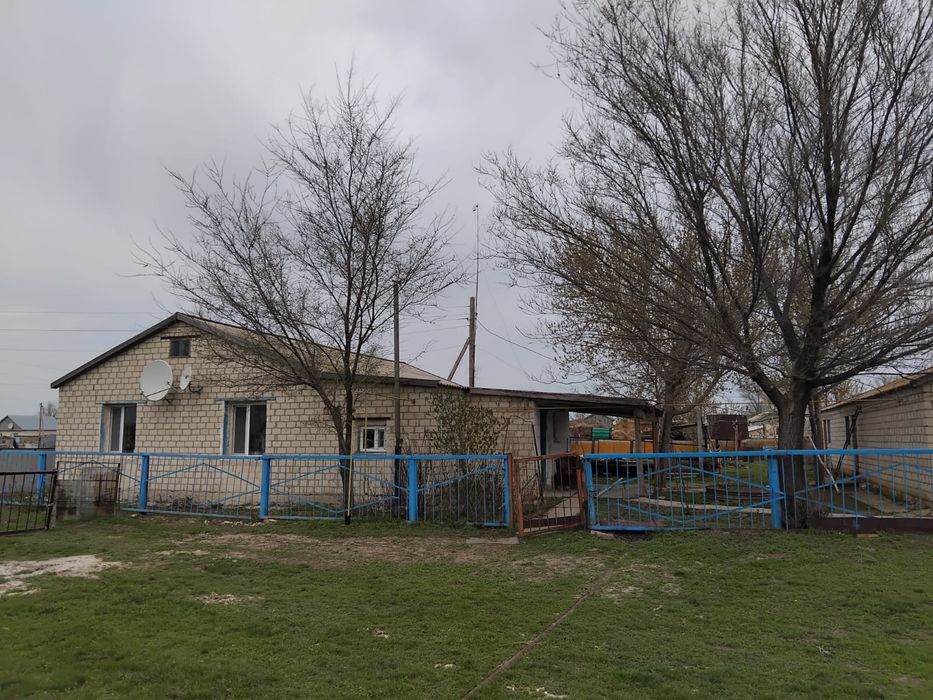 Продается дом в поселке