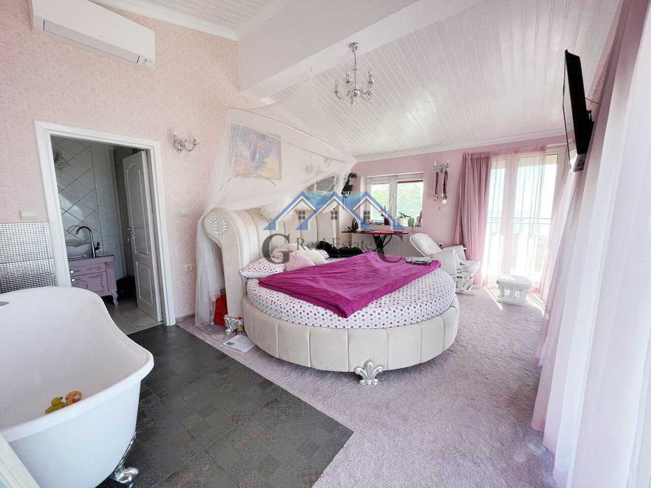 Продава се Къща в Варна, м-т Акчелар - 150 кв.м за 3000 €/кв.м - Снимка #2