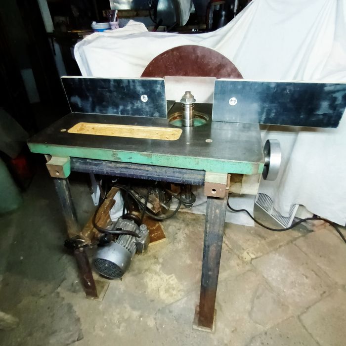 циркуляр с фреза