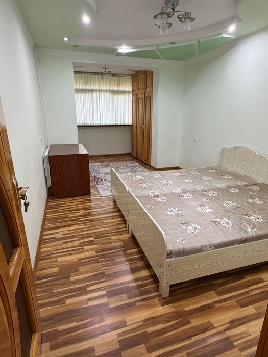 2-etaj 3 xonali Mikrorayon