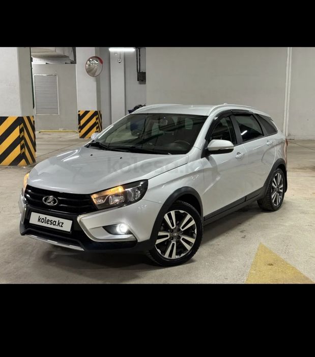 Продам веста кросс  читайте описание