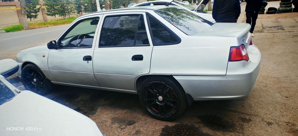 Nexia 2 sotiladi!
Mashina holati juda yaxshi, minishga tayyor.
Mo