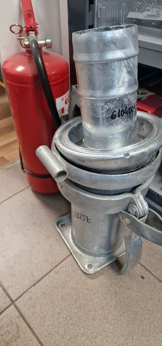 Mufa vidanja 6 toli cu flansa redusă cu ieșire struț mama 4 toli impor