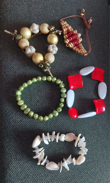 Сет от 5 броя гривнички