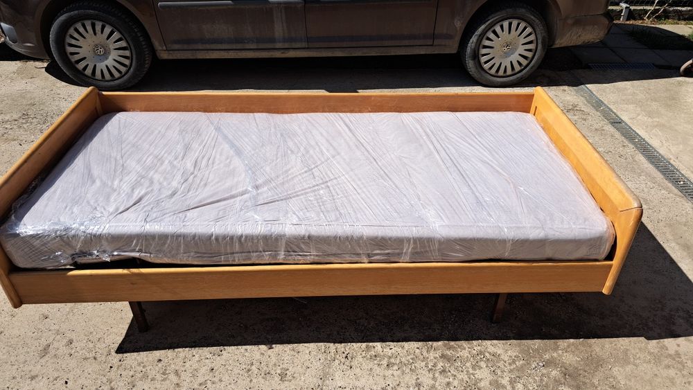 Pat metalic rezistent