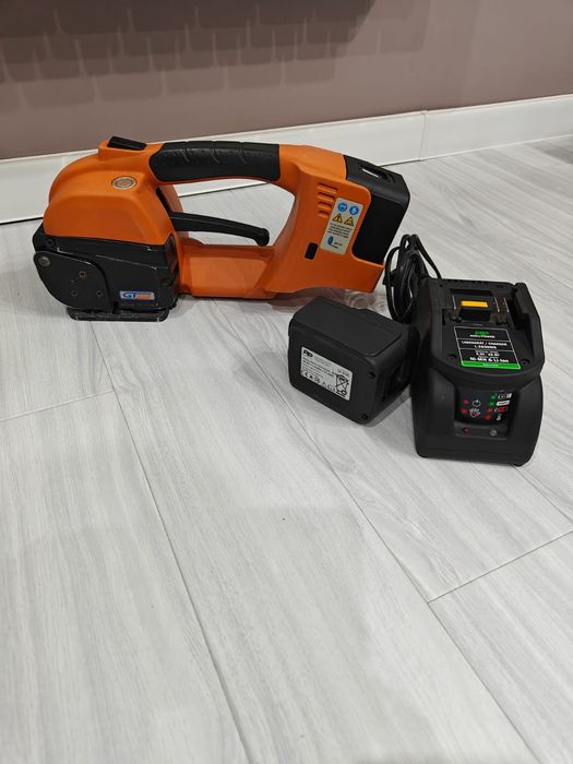 Masina de legat banda GT One Plus+ pentru bandă de plastic