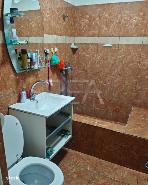 2 camere la 8 minute de mers pe jos de metroul Dristor 1
