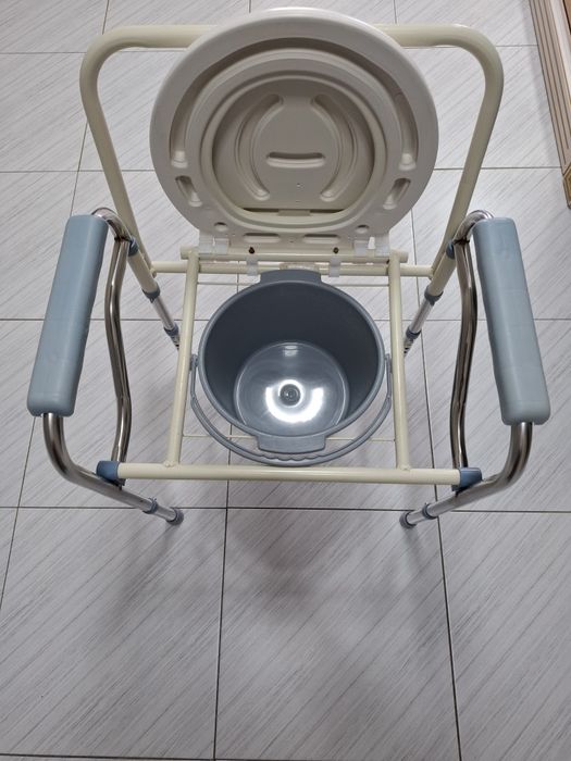 Кресло туалет для взрослых